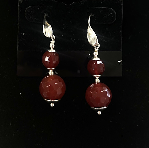 #1109-A Carnelean with Sterling Accent Earring by Sue Broadway, Image 1.