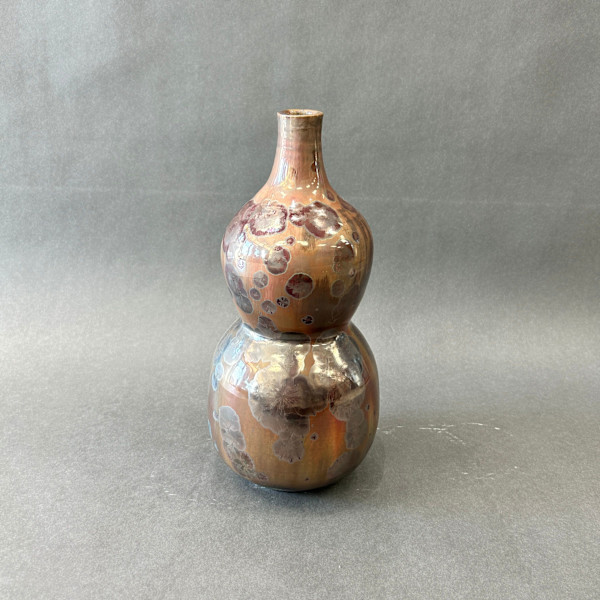 Reduction Fire Crystalline Vase by Minori Thorpe, Image 1.
