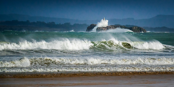 El Sardinero - Wave Show From the Beach by Juan Matorras
