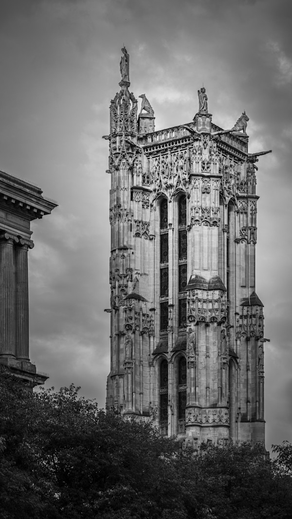 Paris - Tour Saint-Jaques by Juan Matorras