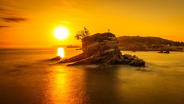 Peña Vieja - Hot Summer Sunrise by Juan Matorras