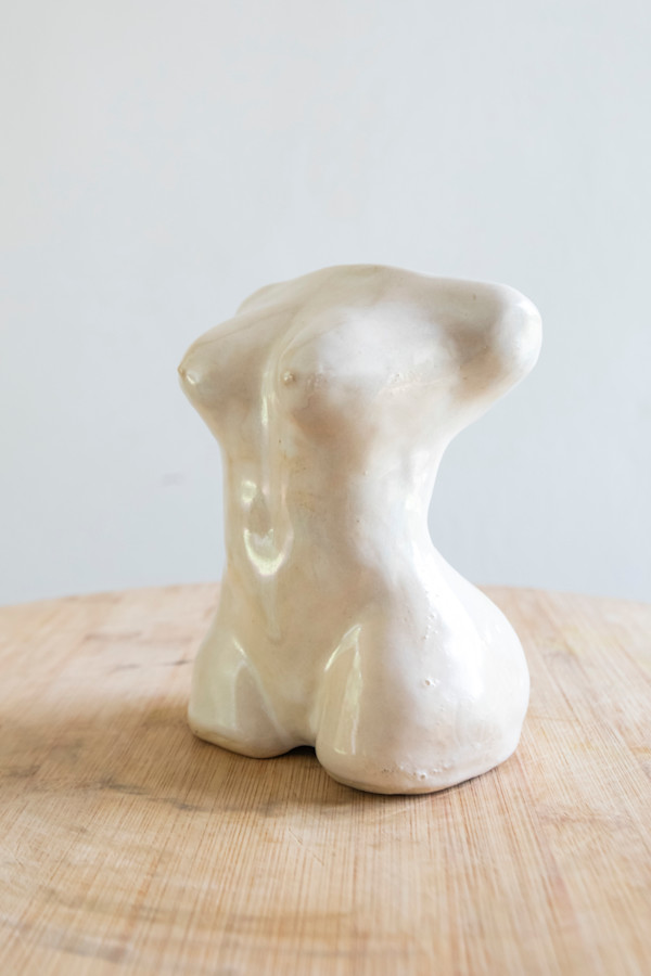Women bust 7 - in Ceramic & white glazed by CELINE LEFORT