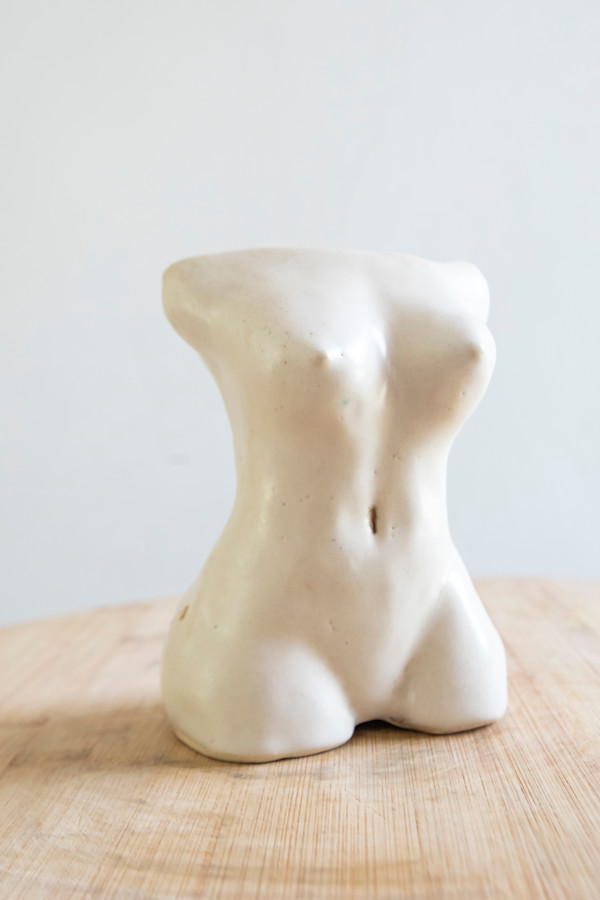 Women bust 6 - in Ceramic & white glazed by CELINE LEFORT