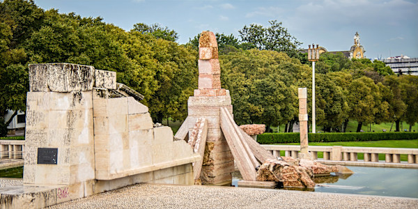Monument to the 25th of April Revolution, located in the Eduardo VII Park in Lisbon, Portugal. by David Whited, Image 1.