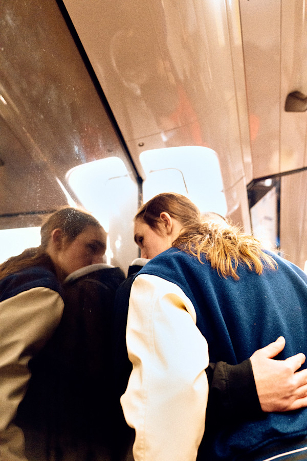 Subway lovers by KerenOr
