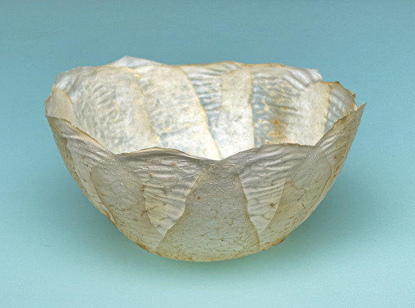 Kohlrabi vessel by Annette Holtkamp, Image 1.