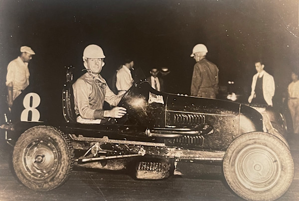 Midget Racer No. 8, Image 1.