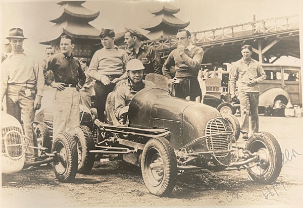 Midget Racer No. 17, Image 1.