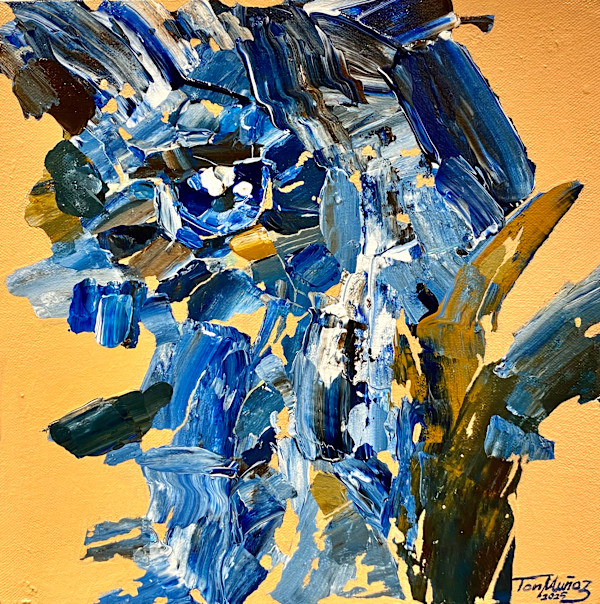 Kisap Mata by Ton Muñoz