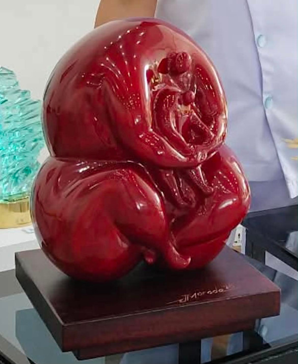 Mother and Child by Jerry Morada, Image 1.