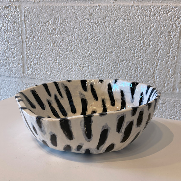 Black & White Bowl - Medium - 1
