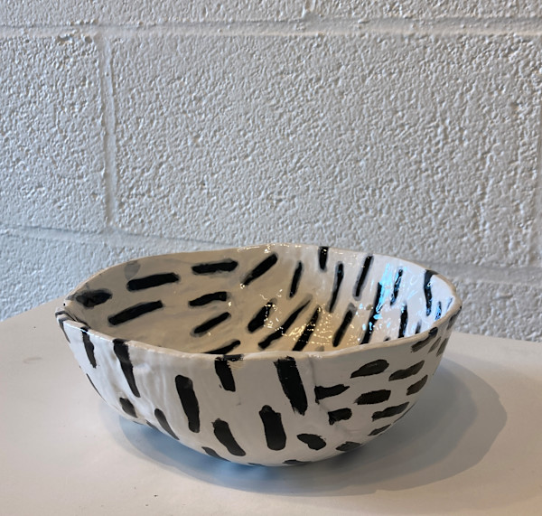 Black & White Bowl - Medium - 3