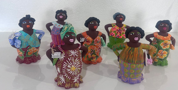 Market Ladies by Laura Ward