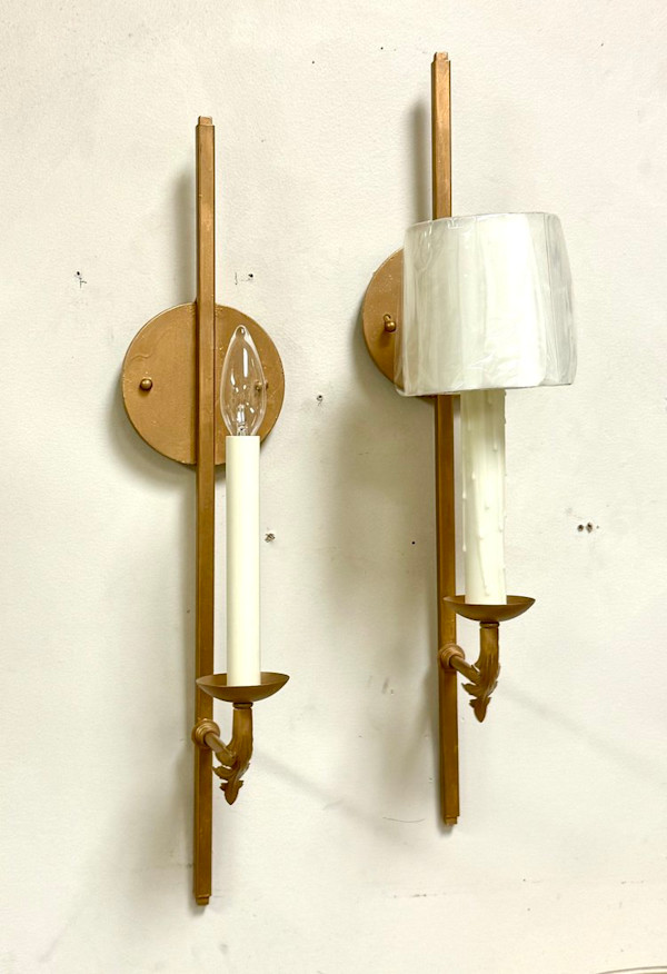 Acanthus Leaf Sconce by reworksHome, Image 1.