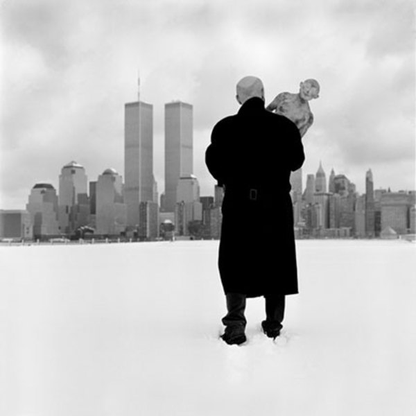 Vladimir Kanevsky with New York Skyline by Ricardo Barros