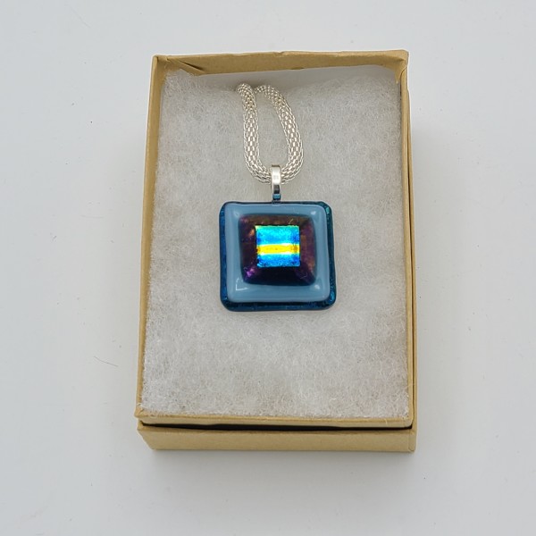 Necklace-Stacked Squares with Dichroic Center