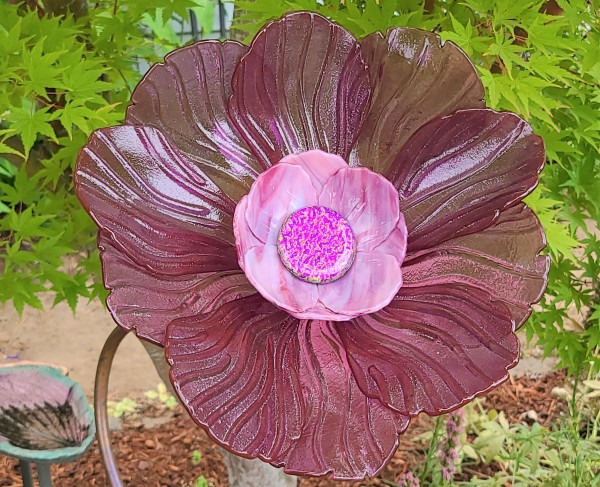 Garden Flower-Purplish/Pink Irid with Cranberry/White Streaky Center Bowl & Dichroic Center by Kathy Kollenburn