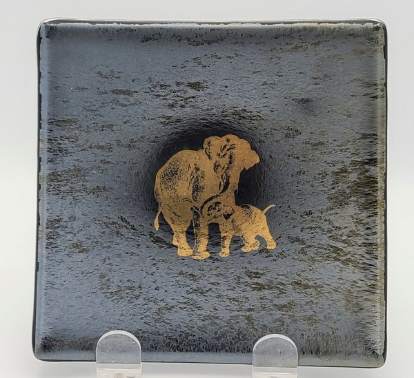 Plate with Gold Mom & Baby Elephant on Silver Streaked Irid