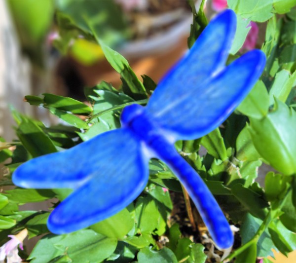 Plant Pick, Dragonfly, Large-Blues by Kathy Kollenburn