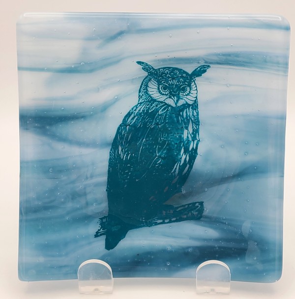 Plate with Aquamarine Owl on Blue/White Streaky by Kathy Kollenburn