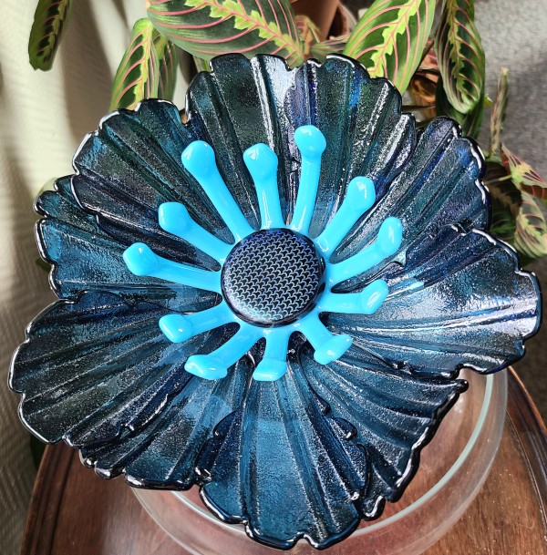 Garden Flower-Steel Blue with Cyan Stamens and Dichroic Center by Kathy Kollenburn