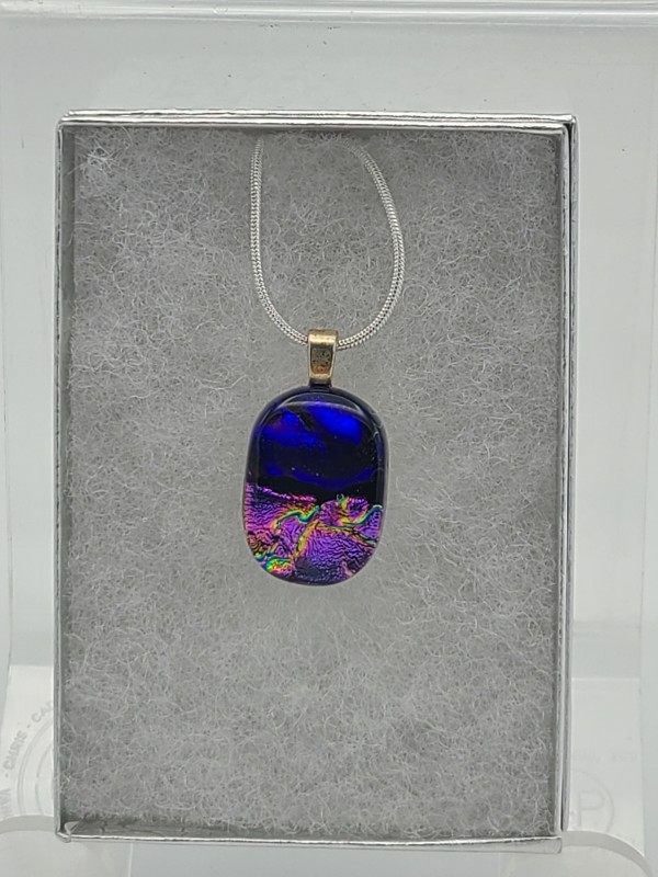 Necklace-Purple and Pink Ripple Dichroic by Kathy Kollenburn