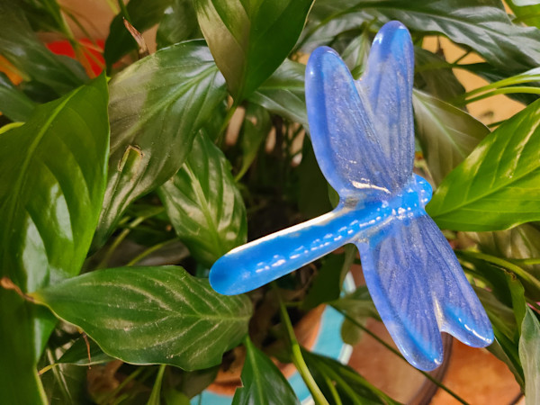 Plant Pick-Dragonfly, Small in Blues by Kathy Kollenburn
