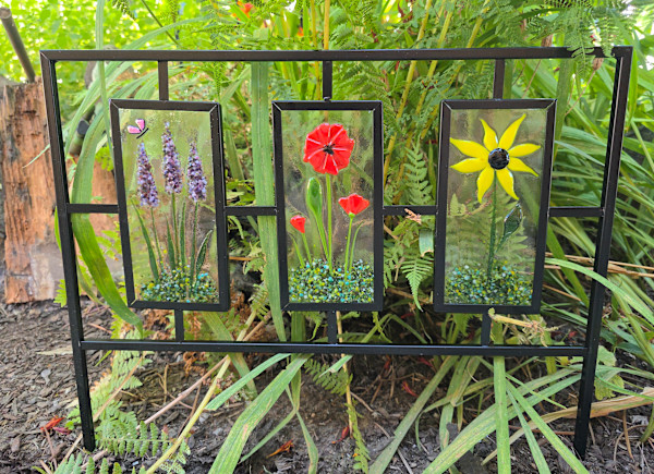 Border Trellis with Botanical Panels by Kathy Kollenburn