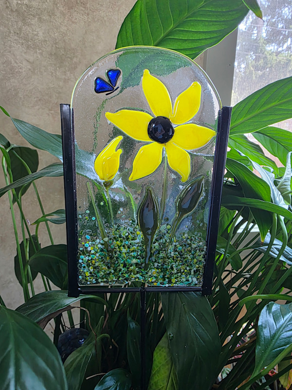 Garden Stake-Yellow Daisy by Kathy Kollenburn, Image 9.