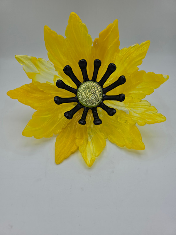 Garden Flower-Yellow/Clear Streaky (Pointed Petals) with Black Stamens and Gold Dichroic Center by Kathy Kollenburn, Image 4.