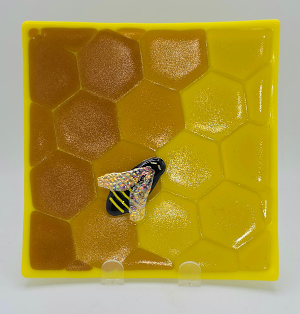 Honeycomb Plate with Dichroic Bee by Kathy Kollenburn, Image 2.
