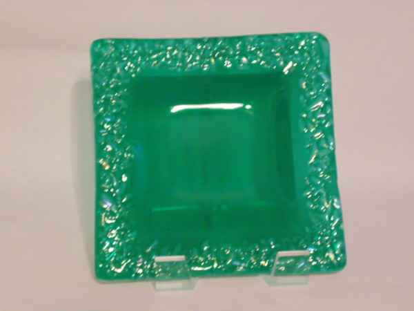 Irid Edged Dish-Emerald Green by Kathy Kollenburn
