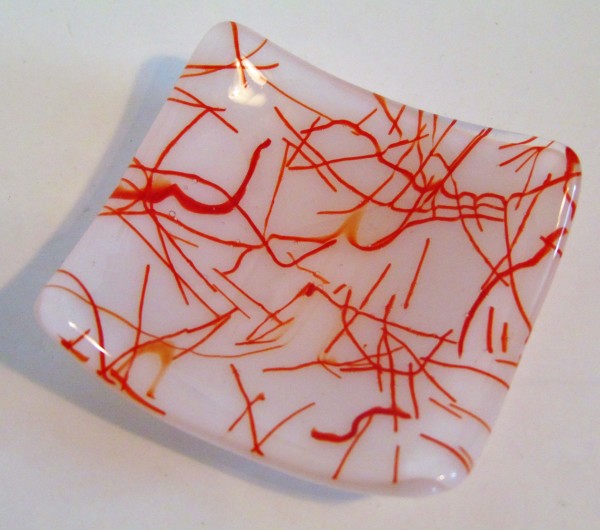 Small Plate-Red Stringer on White by Kathy Kollenburn