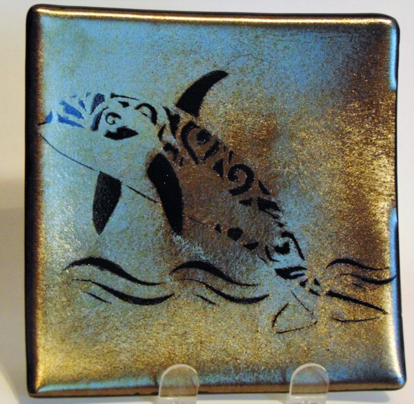 Plate with Filigree Orca on Gold Irid by Kathy Kollenburn