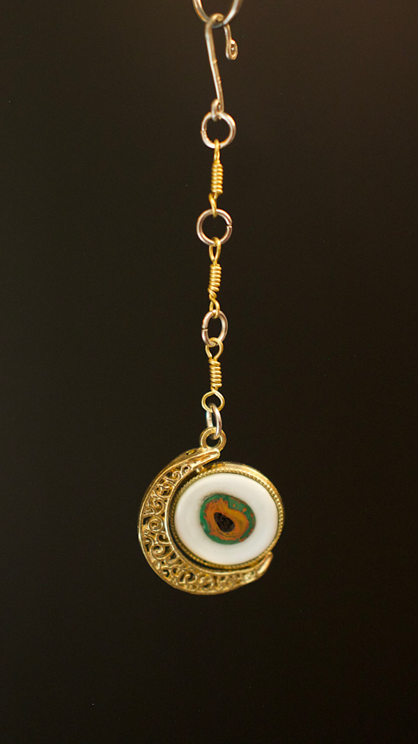 Avocado (set in gold) by creature kpw