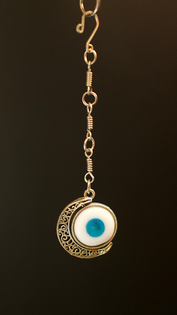 Opaque Blue (set in gunmetal) by creature kpw