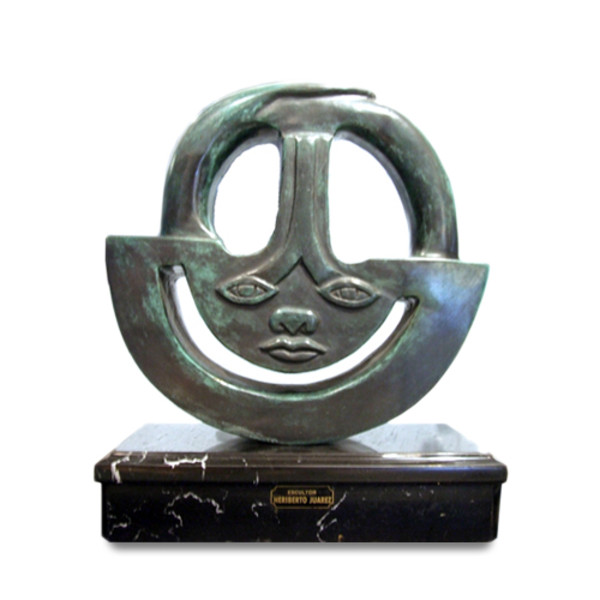 Mujer luna by Heriberto Juárez, Image 1.