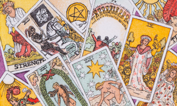 Tarot reader by Noelia Somoza, Image 1.