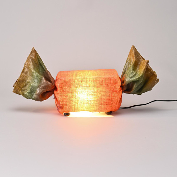 Red Bonbon Table Lamp by Lionel Le Scornec, Image 1.