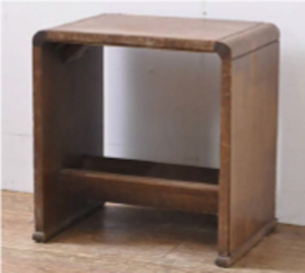 Side table, Image 1.