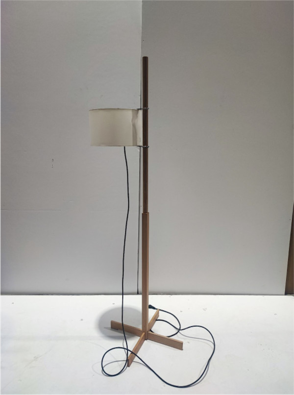TMM Floor Lamp by SANTA & COLE, Image 1.