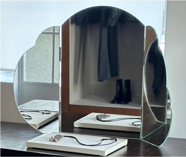 Cloud Mirror, Image 1.