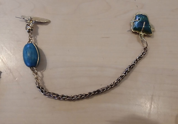 Hand fabricated lapel chain with 2 broaches by Kaspar Brugger, Image 1.