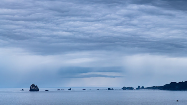 Approaching storm, Oregon coast by Allison Kendall, Image 1.