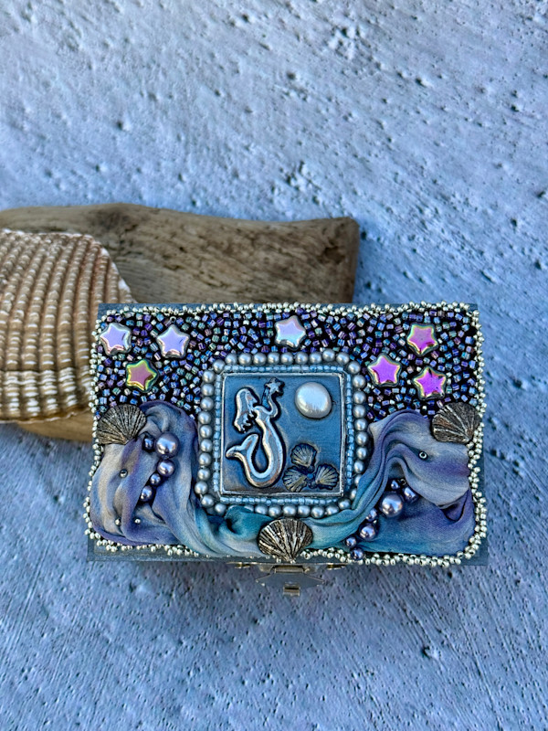 Mermaid Treasure Chest by Beadist By the Bay, Image 2.