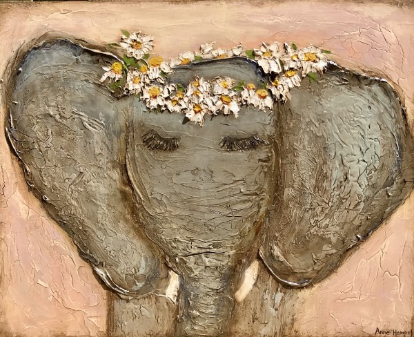 daisy chain elephant by Anne Hempel