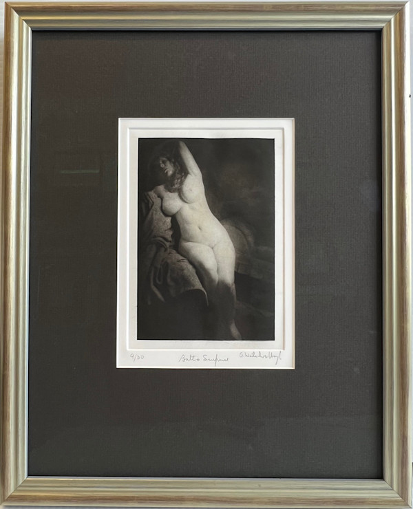 11373 - Female Nude, Image 1.