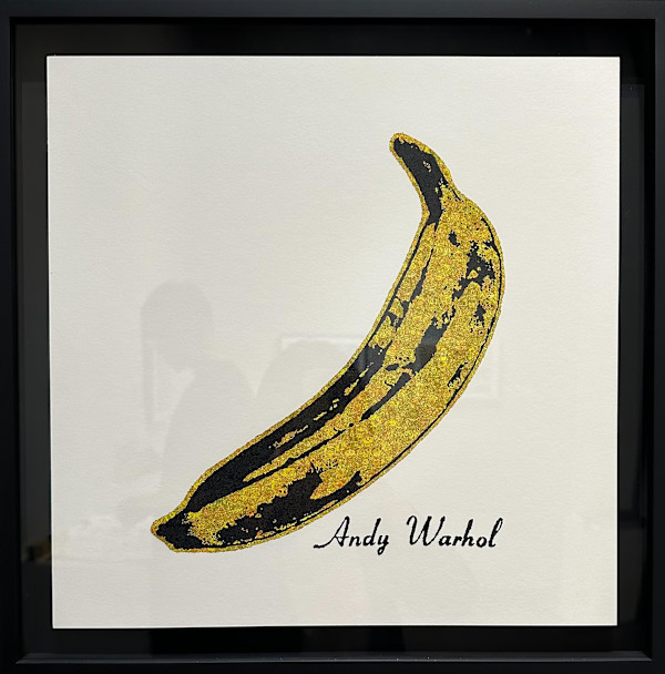 芭娜娜 Banana, the world's behind you by 佐垣慶多 SAGAKI Keita