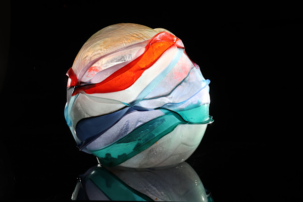 Inflatable 73 - Avondlucht by Linda van Huffelen