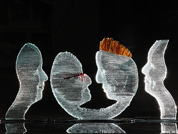 Portret van een familie by Linda van Huffelen